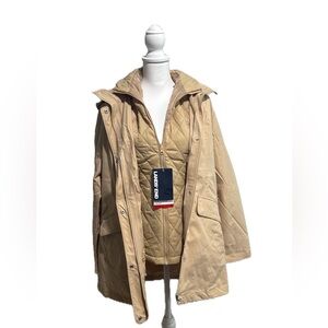 3-in one jacket 
Brings outer jacket 
Brings inner jacket